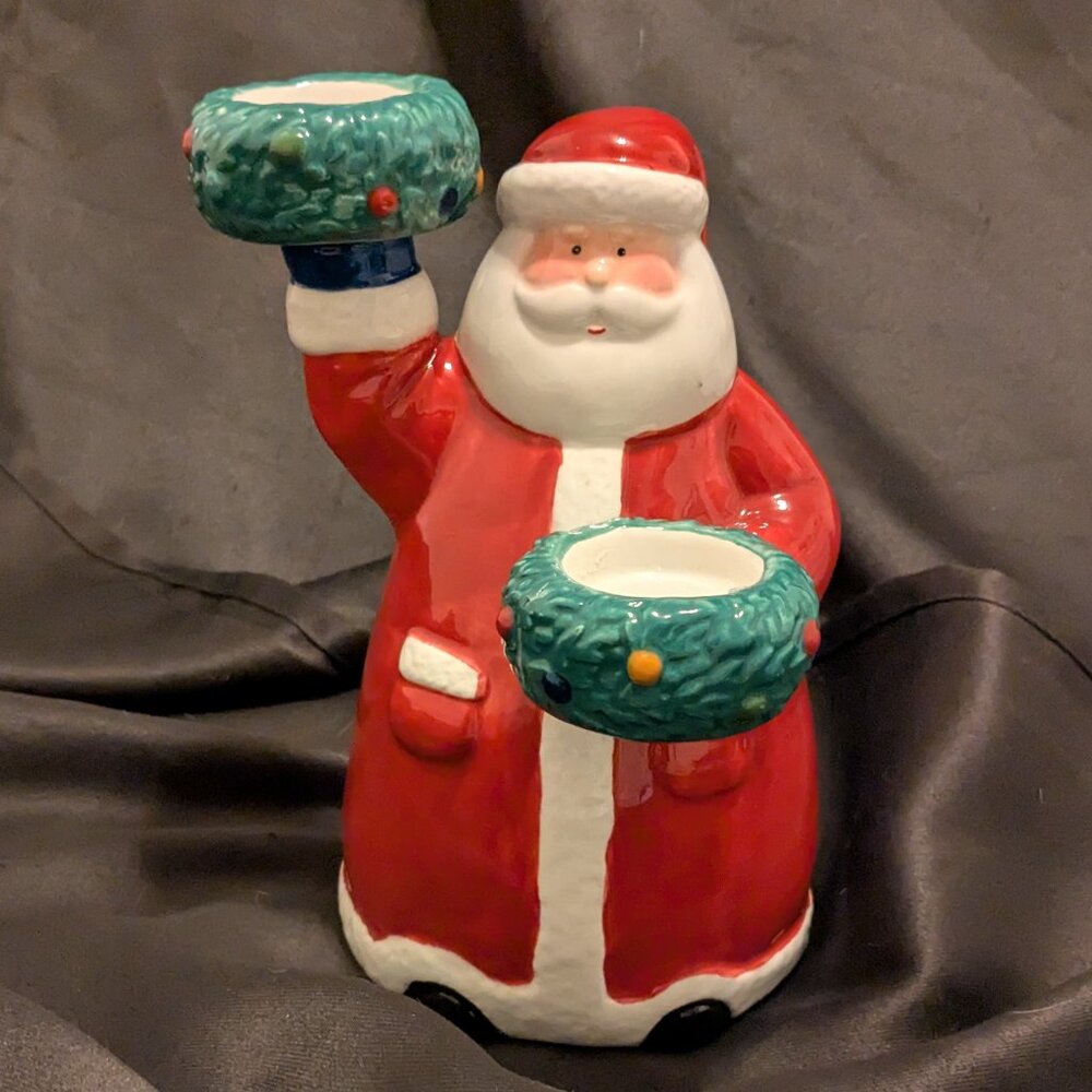 Vintage ceramic Santa tea light candle holder...like new